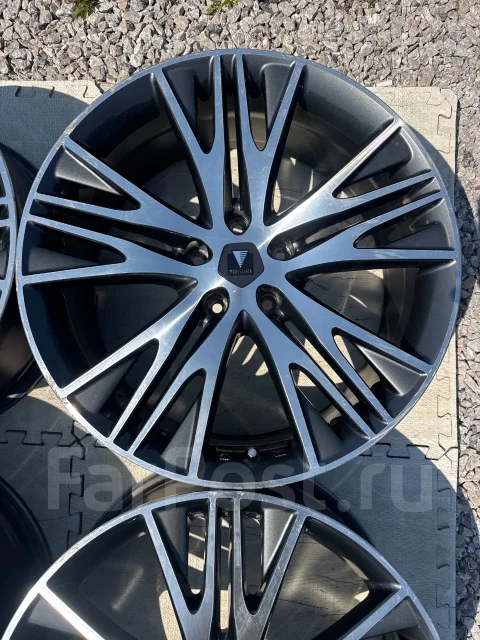 Modellista. 8.0x19", 5x114.3, ET38, �� 60,1���. ����