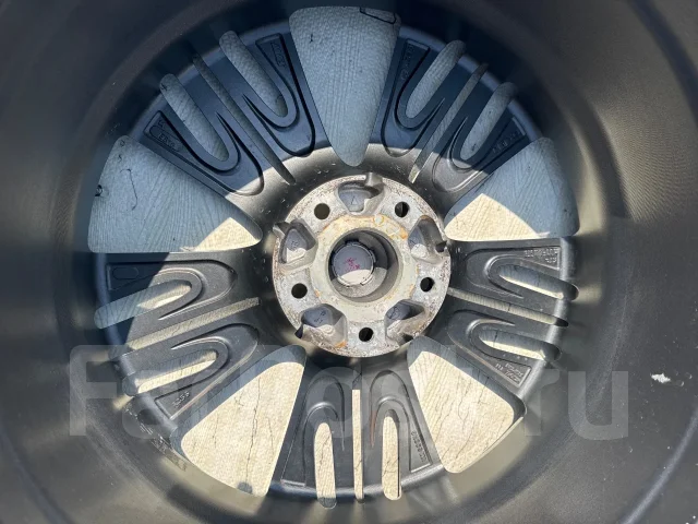 Modellista. 8.0x19", 5x114.3, ET38, �� 60,1���. ����