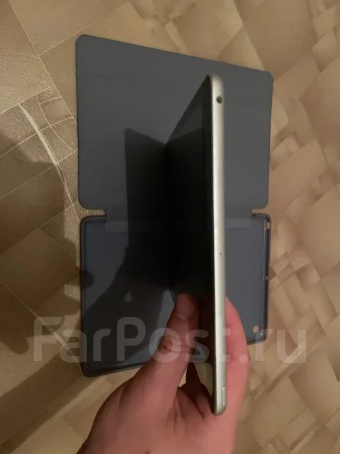 Apple iPad 9. 8 ������, ������ 64 �� ����