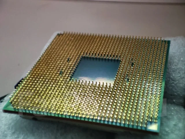 AMD Ryzen 5 2600 ����