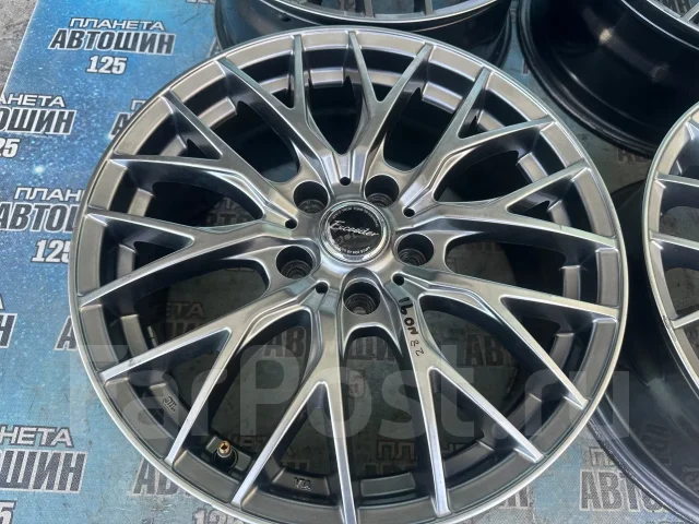OZ Racing Spyder. 7.0x17", 5x114.3, ET38, �� 73,1���. ��� ����� �� ������ ����