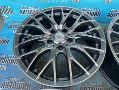OZ Racing Spyder. 7.0x17", 5x114.3, ET38, �� 73,1���. ����