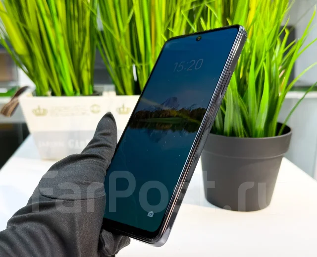 Tecno Spark 20 Pro. �/�, 256 ��, 3G, 4G LTE, NFC ����