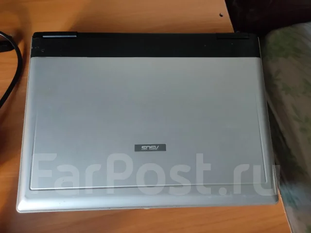 Asus Z53S. 15.6", 1,5����, ��� 3072 ��, ���� 160���, WiFi: 1 ����