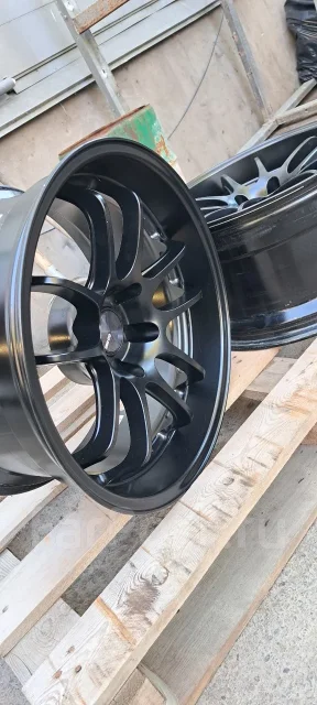 Enkei Perfomance Line PF01. 9.5x18", 5x114.3, ET0 ����