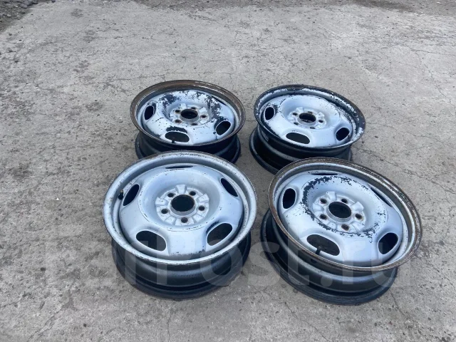 4 Racing. 6.0x16", 5x114.3, ET46, �� 64,1���. ����