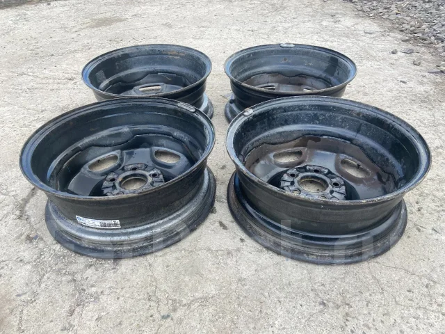 4 Racing. 6.0x16", 5x114.3, ET46, �� 64,1���. ����