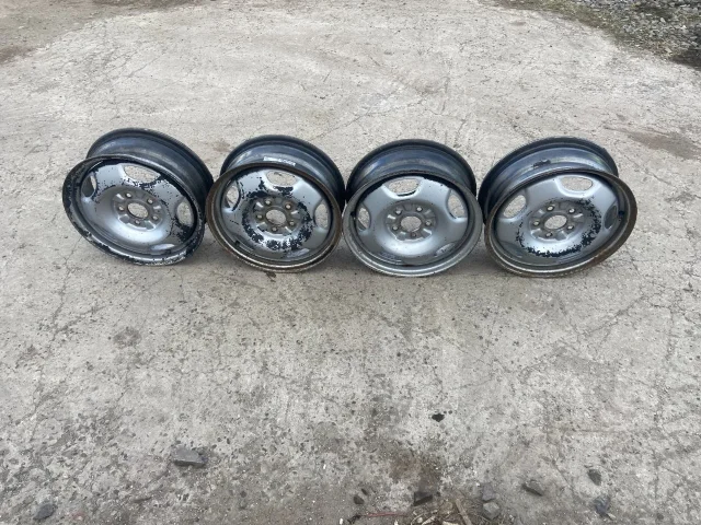 4 Racing. 6.0x16", 5x114.3, ET46, �� 64,1���. ����