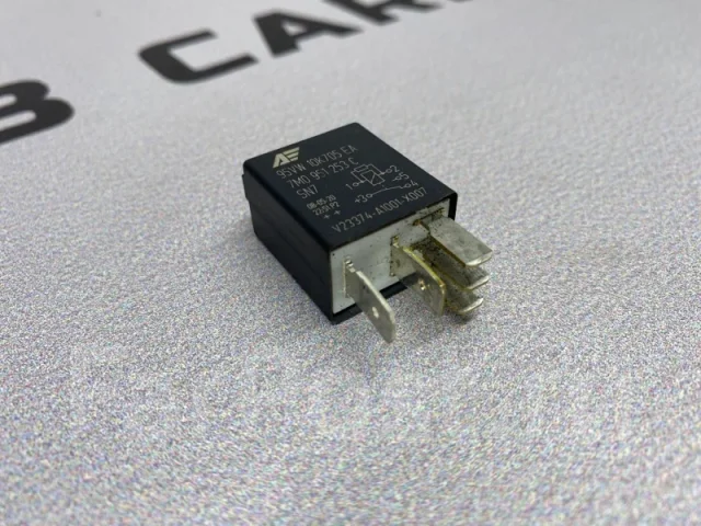 ���� 404 Audi A6 7M0951253C C6 7M0951253C ����