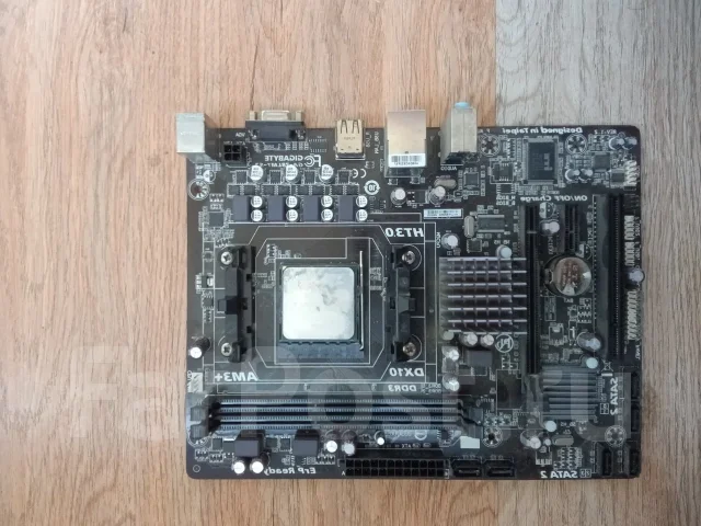 Socket AM3+ ����