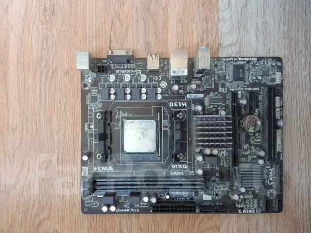 Socket AM3+ ����