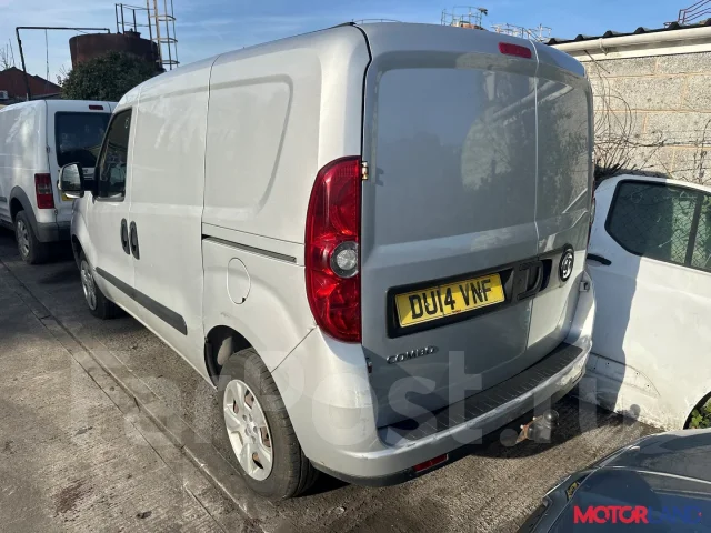 ��������� Opel Combo 2011-2017 21357050 95526200 ����