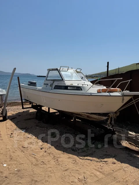 Yamaha F-22. ����� 6,6��., ��������� ���������, 150��.�., ������ ����
