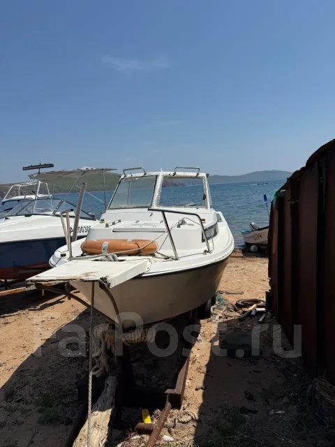 Yamaha F-22. ����� 6,6��., ��������� ���������, 150��.�., ������ ����