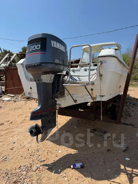 Yamaha F-22. ����� 6,6��., ��������� ���������, 150��.�., ������ ����
