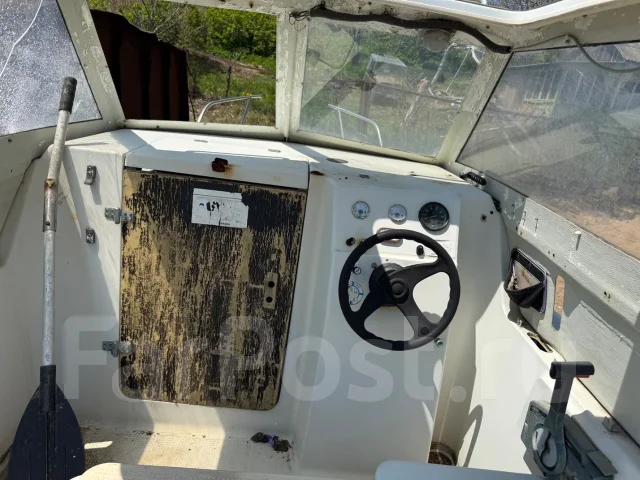 Yamaha F-22. ����� 6,6��., ��������� ���������, 150��.�., ������ ����