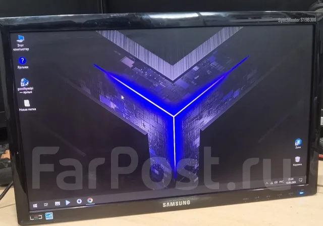 Samsung. 18.5", ���������� �� (LCD, LED, QLED) ����