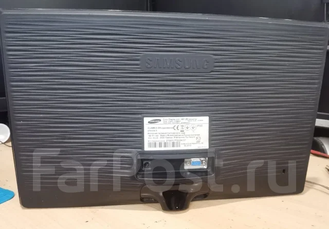 Samsung. 18.5", ���������� �� (LCD, LED, QLED) ����
