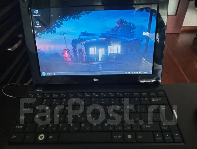 iRu Intro 104. 10.1", 1,7����, ��� 2048 ��, ���� 320���, WiFi: 1, Bluetooth: 1 ����