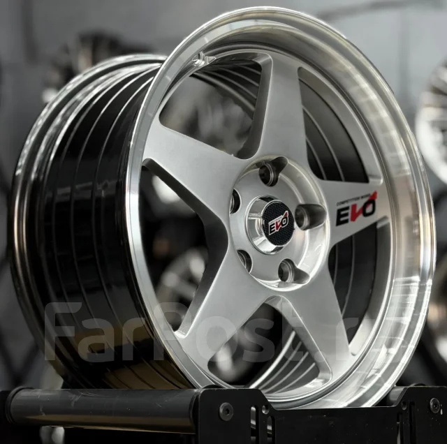 Desmond RegaMaster EVO. 7.0x15", 5x114.3, ET30, �� 73,1���. ����