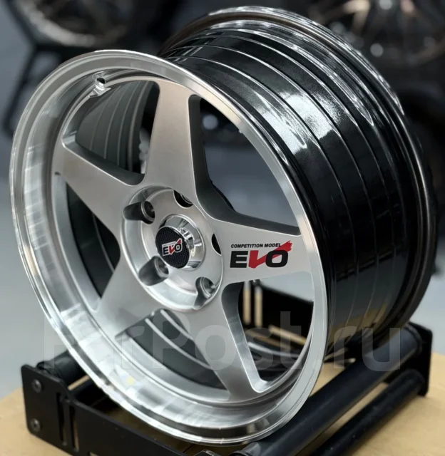 Desmond RegaMaster EVO. 7.0x15", 5x114.3, ET30, �� 73,1���. ����