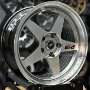 Desmond RegaMaster EVO. 8.5x17", 5x100, ET33, �� 73,1���. ����
