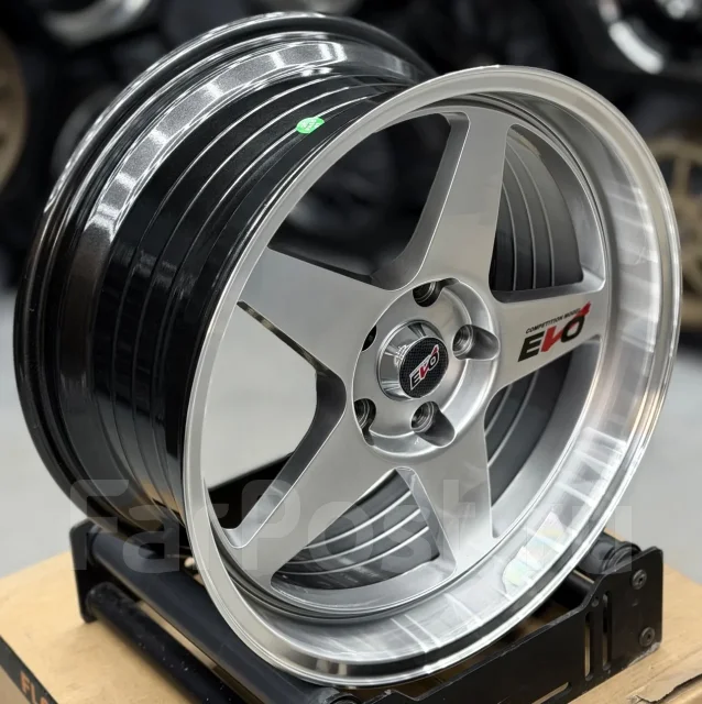 Desmond RegaMaster EVO. 8.5x17", 5x100, ET33, �� 73,1���. ����
