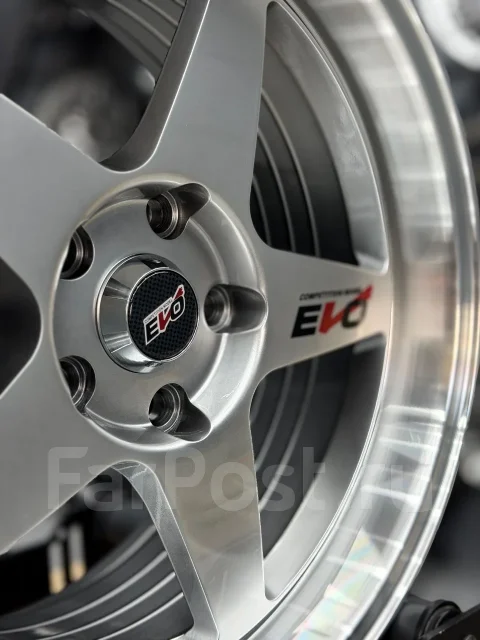 Desmond RegaMaster EVO. 8.5x17", 5x100, ET33, �� 73,1���. ����