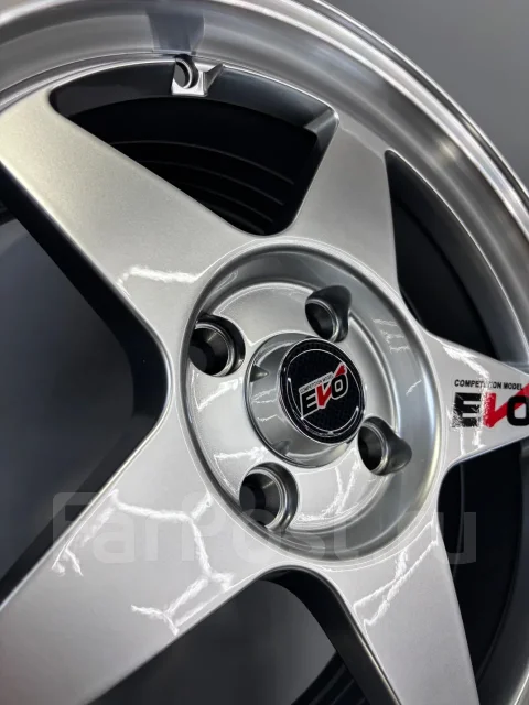 Desmond RegaMaster EVO. 7.0x15", 4x100, ET30, �� 73,1���. ��� ����� �� ������������ ����
