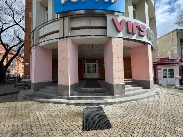 ���� � ������. 43.2��&sup2;, ����� ������ 18�, �-� �����������, 2/7 ����, ��� ������� 5% ����