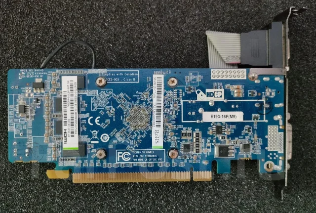 Radeon HD 6570 ����