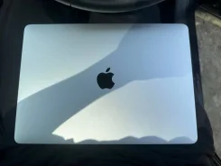 Apple MacBook Pro 13 2017 Mid. 13", ��� 16 ��, ���� 512���, WiFi: 1, Bluetooth: 1 ����