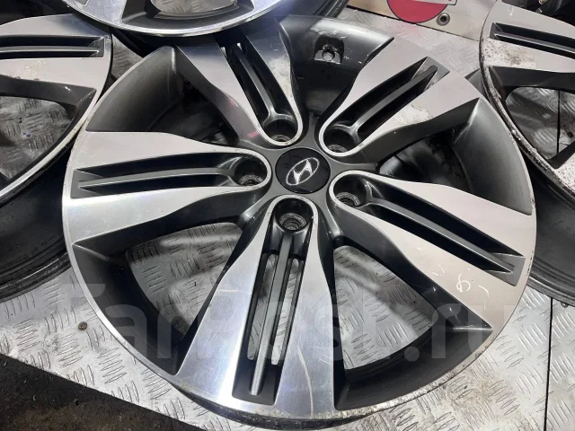 Hyundai. 6.5x18", 5x114.3, ET51, �� 67,1���. ����