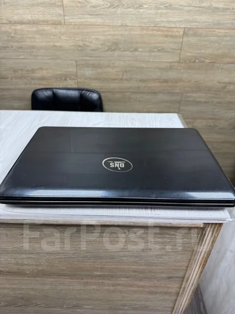 DNS. 15.6", 2,1����, ��� 2048 ��, ���� 250���, WiFi: 1, Bluetooth: 1, ����������� �� 2��. ����