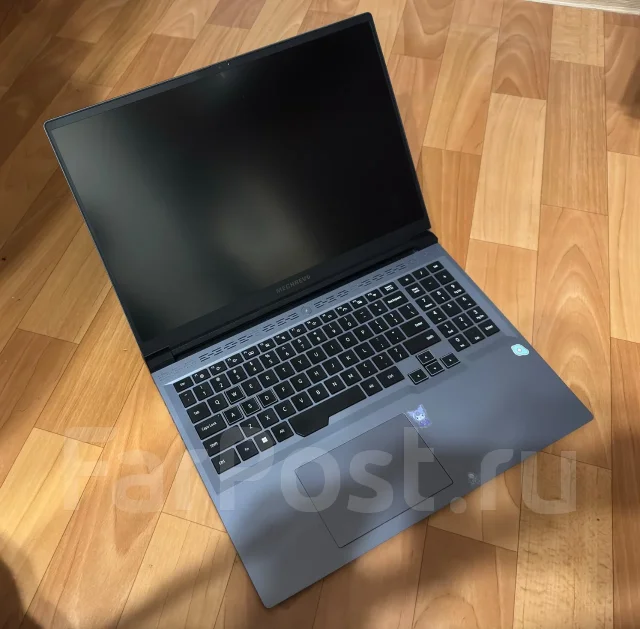 Mechrevo. 16", ��� 32 ��, ���� 512���, WiFi: 1, Bluetooth: 1, ����������� �� 2��. ����