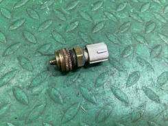 ������ ����������� Ford Focus 2000 F5AF12A648AA YS4E F5AF12A648AA ����