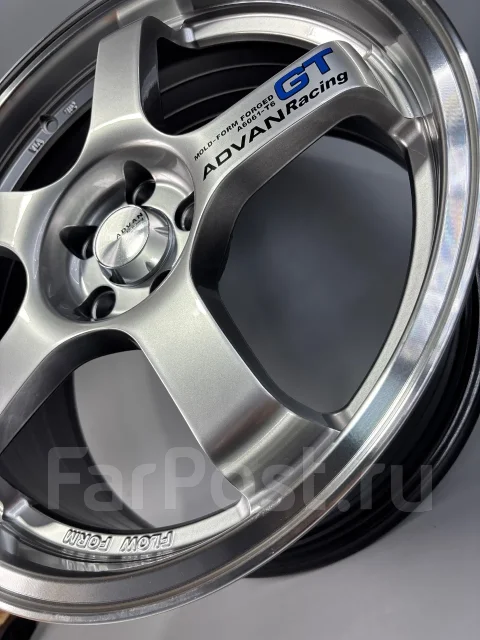 Advan Racing GT. 8.0x18", 5x100, ET40, �� 73,1���. ����