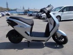 Honda EM1 e