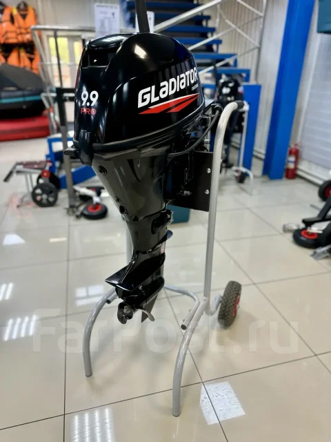 Gladiator. 20��.�., 4-�������, ����������, ���� S (381 ��), 2025 ��� ����