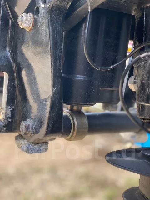 Suzuki. 30��.�., 4-�������, ����������, ���� S (381 ��), 2010 ��� ����