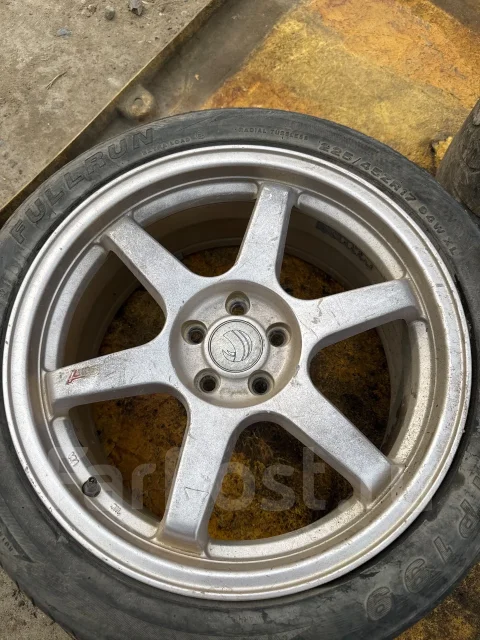 4 Racing. 7.5x17", 5x114.3, ET35, �� 65���. ����