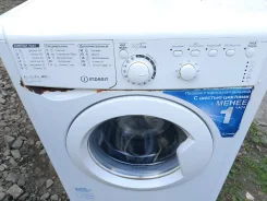 Indesit ����