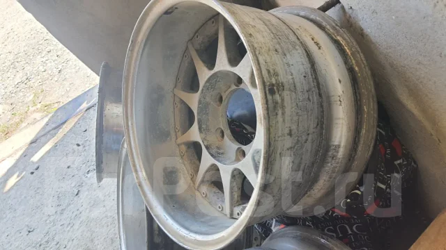 Paramount. 8.5x15", 6x139.7 ����