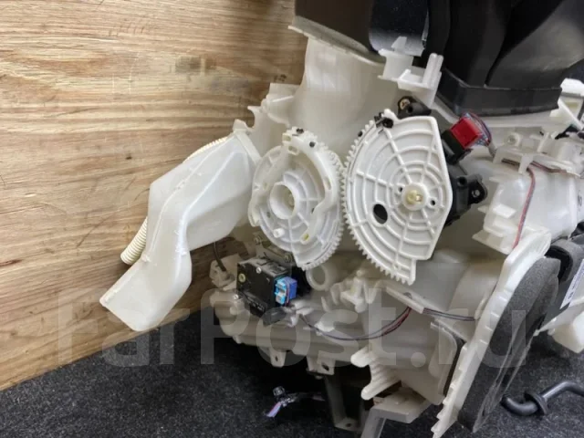 ����� Toyota Premio 2009 8713012531 ZRT265 2ZRFE 8713012531 ����