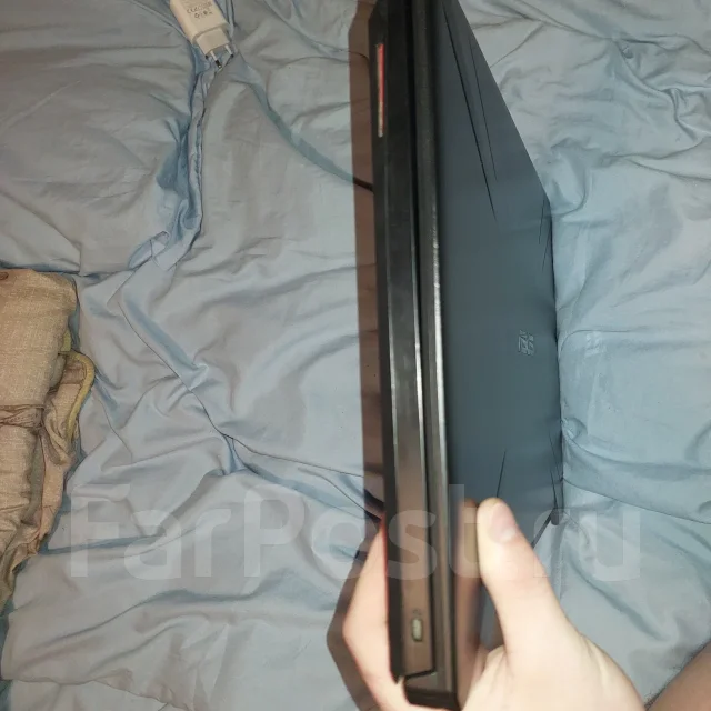 Asus TUF Gaming FX505DT. 15.6", 2,1����, ��� 8 ��, ���� 475���, WiFi: 1, Bluetooth: 1 ����