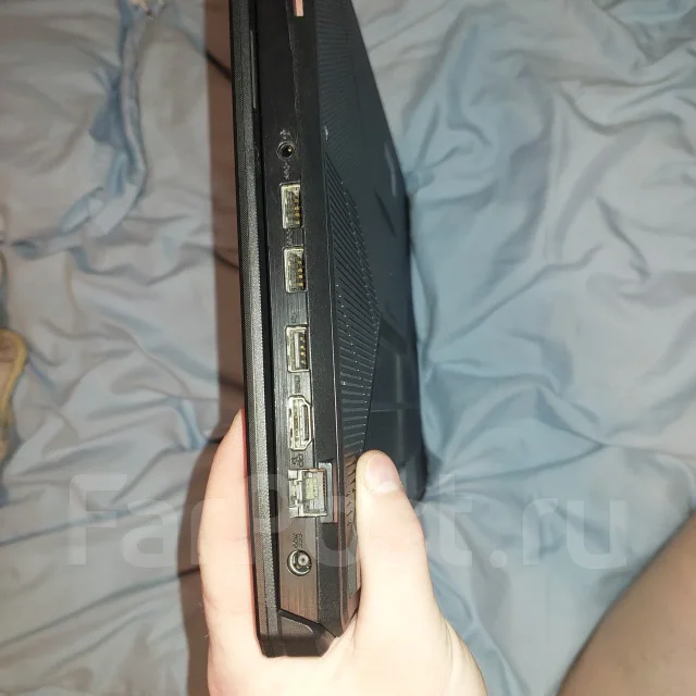 Asus TUF Gaming FX505DT. 15.6", 2,1����, ��� 8 ��, ���� 475���, WiFi: 1, Bluetooth: 1 ����