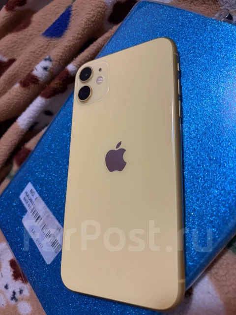 Apple iPhone 11. �/�, 128 ��, ������, 4G LTE, NFC, eSIM, ������������ ������� ����