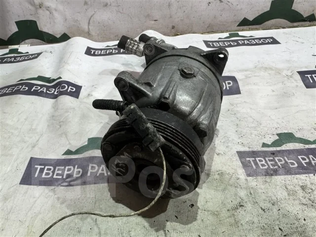 ���������� ������������ Renault Clio 7700875357 2 K7M 7700875357 ����