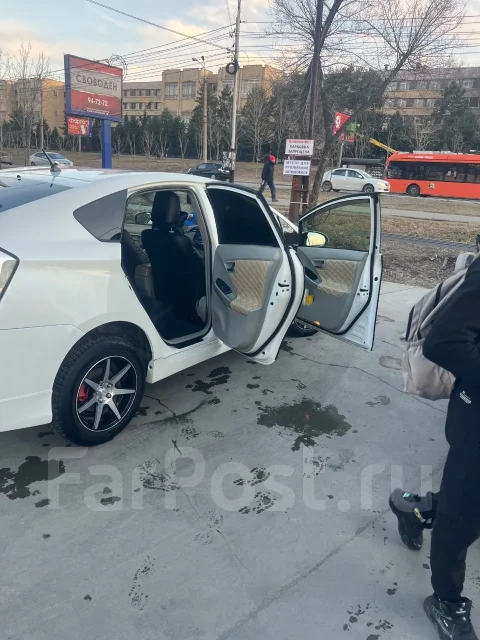 Toyota Prius. �������, ��������, 1.0 (1��.�.), ������, 111 111����. �� ����
