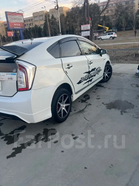 Toyota Prius. �������, ��������, 1.0 (1��.�.), ������, 111 111����. �� ����